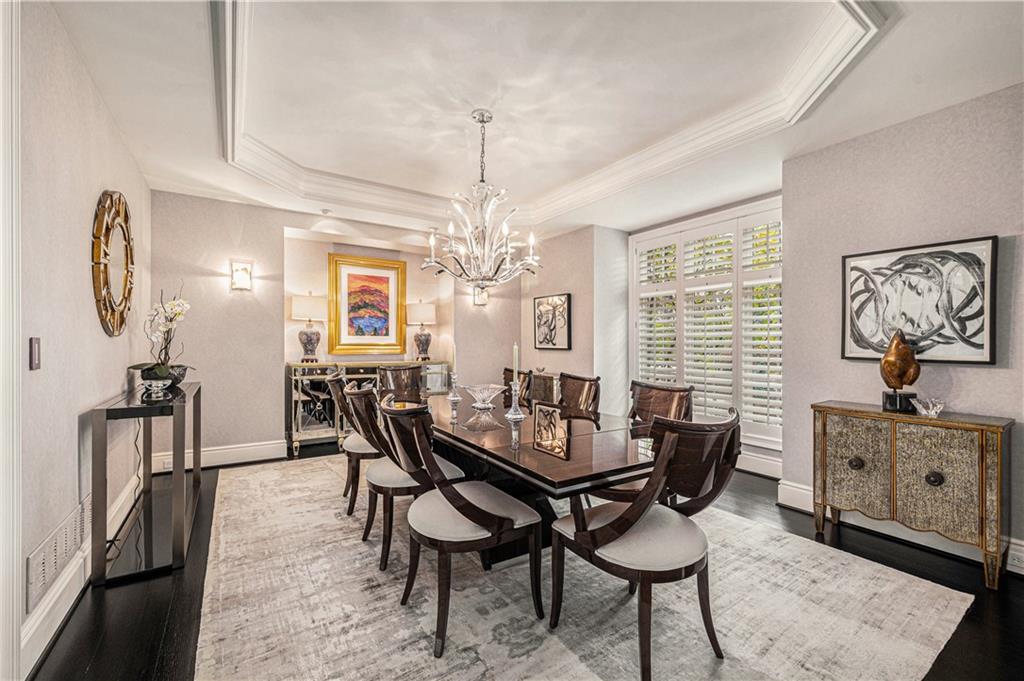 1901 Stratford Road Mission Hills, KS 66208 - Photo 14 of 58