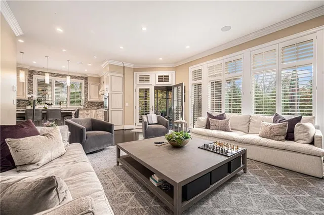 $3,450,000 | 1901 Stratford Road, Mission Hills, KS 66208