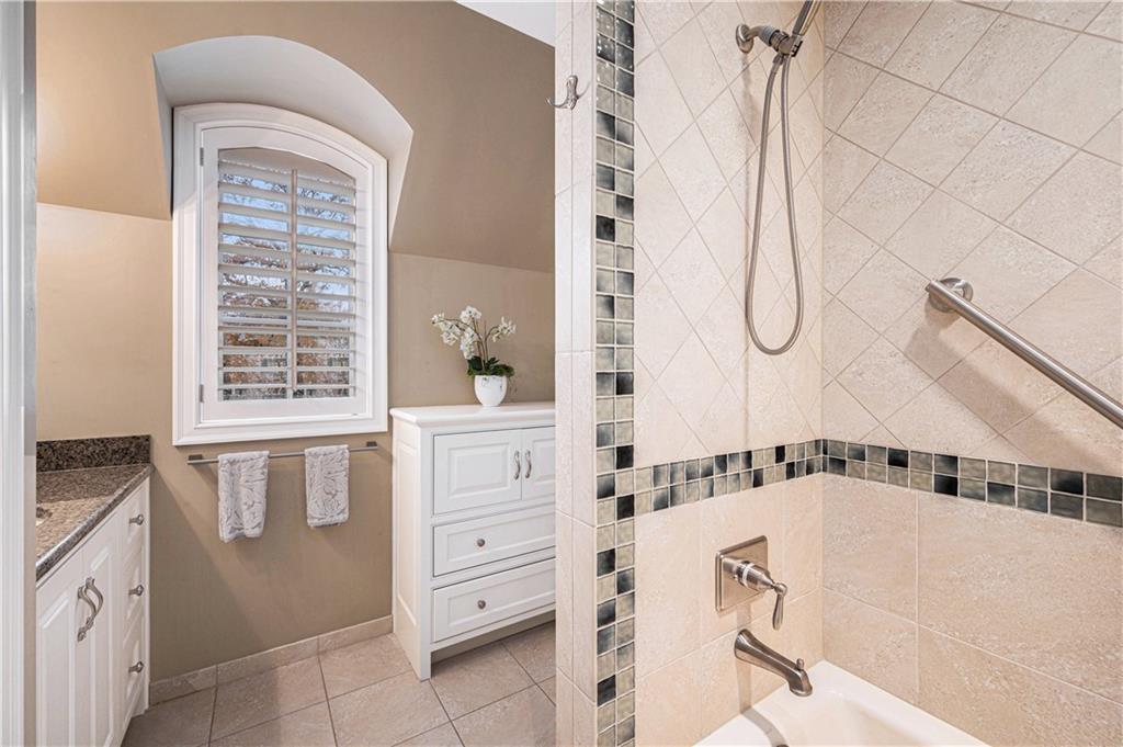 1901 Stratford Road Mission Hills, KS 66208 - Photo 35 of 58