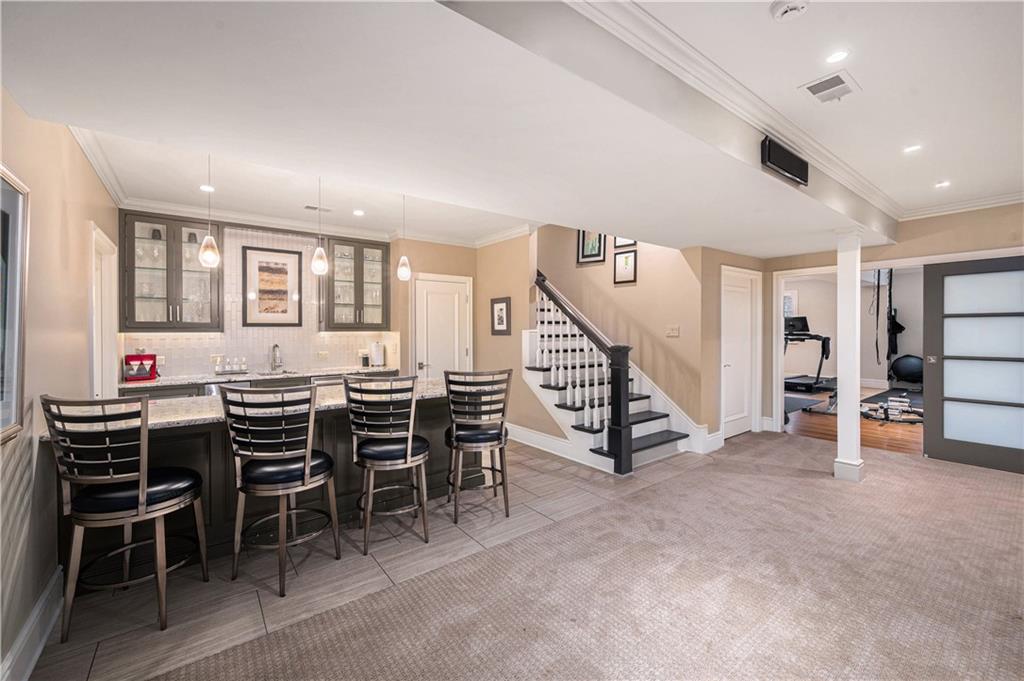 1901 Stratford Road Mission Hills, KS 66208 - Photo 38 of 55