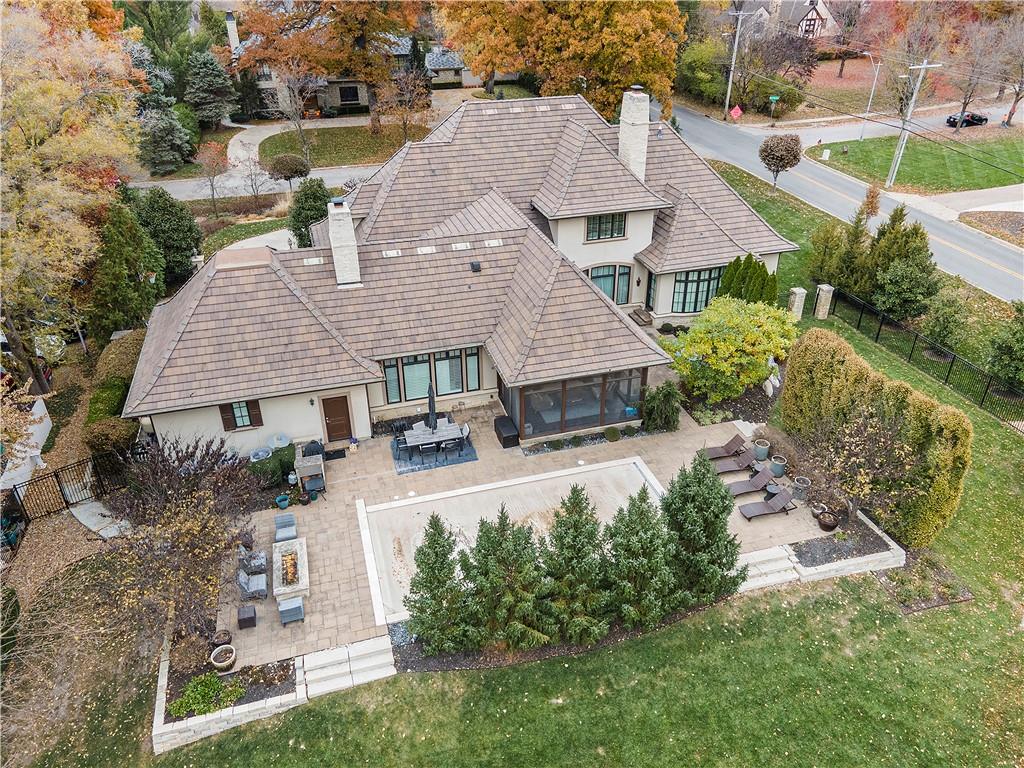 1901 Stratford Road Mission Hills, KS 66208 - Photo 54 of 58