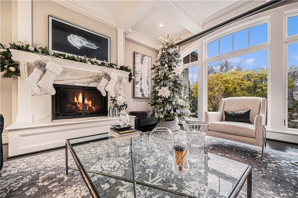 1901 Stratford Road Mission Hills, KS 66208 - Photo 8 of 55