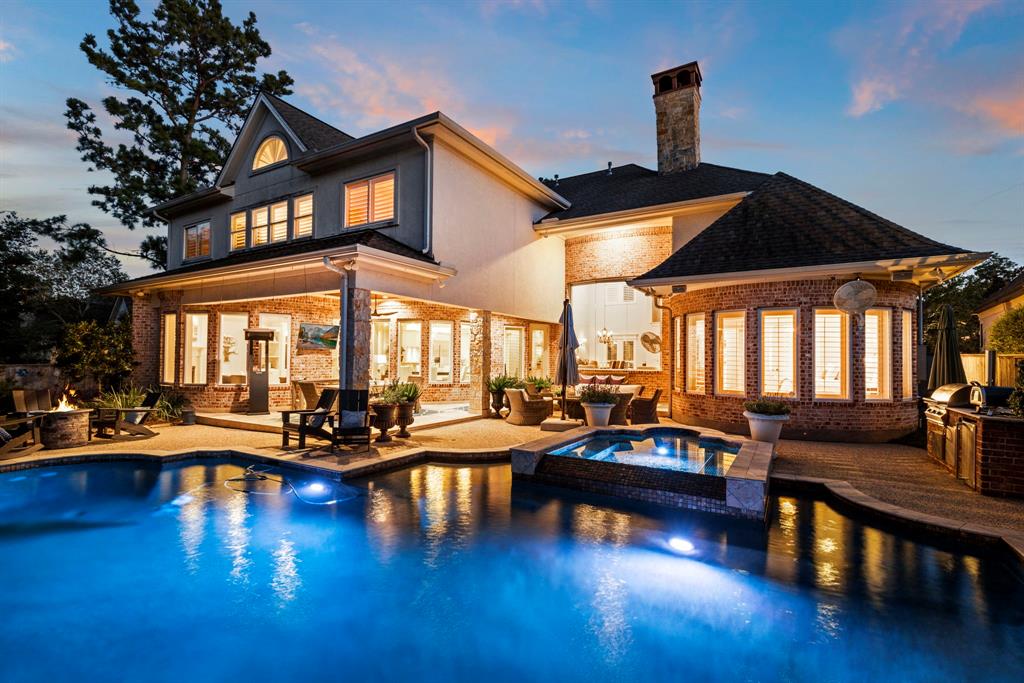 26 South Knightsgate Cir