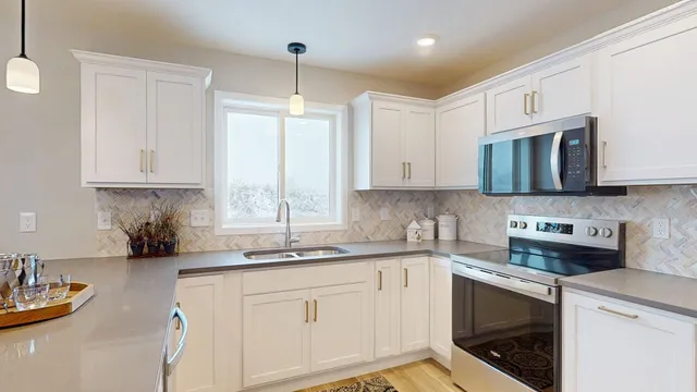 $439,900 | 2206 Elk Run Dr Pine Island Southeast, Pine Island, MN 55963