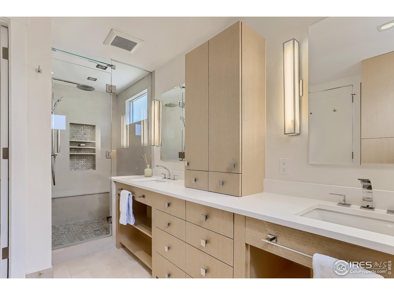 153 Poorman Road Boulder, CO 80302 - Photo 25 of 40 a spacious bathroom with a double vanity sink mirror and double