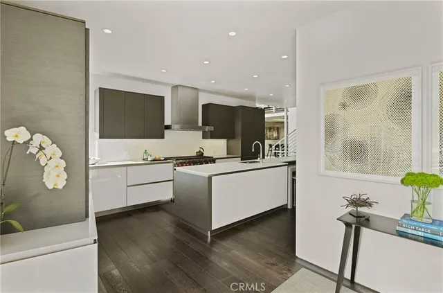 $4,995,000 | 704 Nyes Place, Laguna Beach, CA 92651