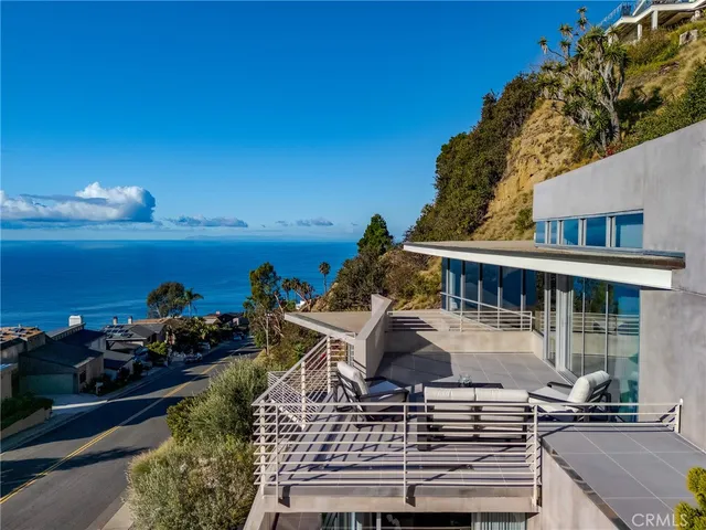 $4,995,000 | 704 Nyes Place, Laguna Beach, CA 92651