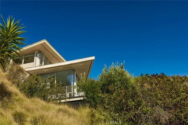 $4,995,000 | 704 Nyes Place, Laguna Beach, CA 92651