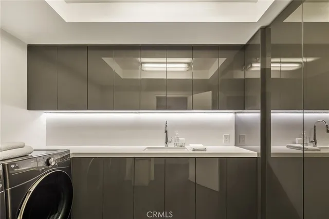 $4,995,000 | 704 Nyes Place, Laguna Beach, CA 92651