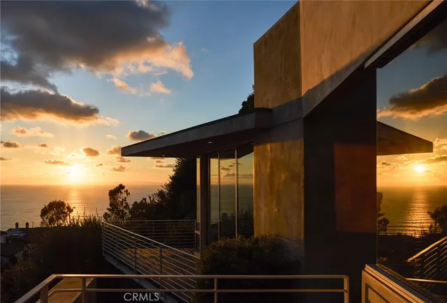 $4,995,000 | 704 Nyes Place, Laguna Beach, CA 92651