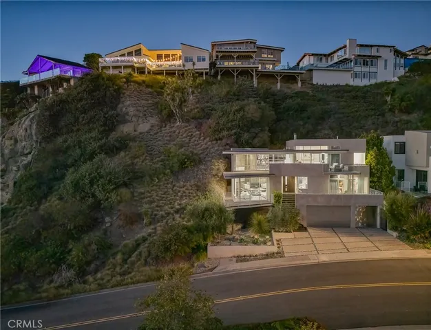 $4,995,000 | 704 Nyes Place, Laguna Beach, CA 92651