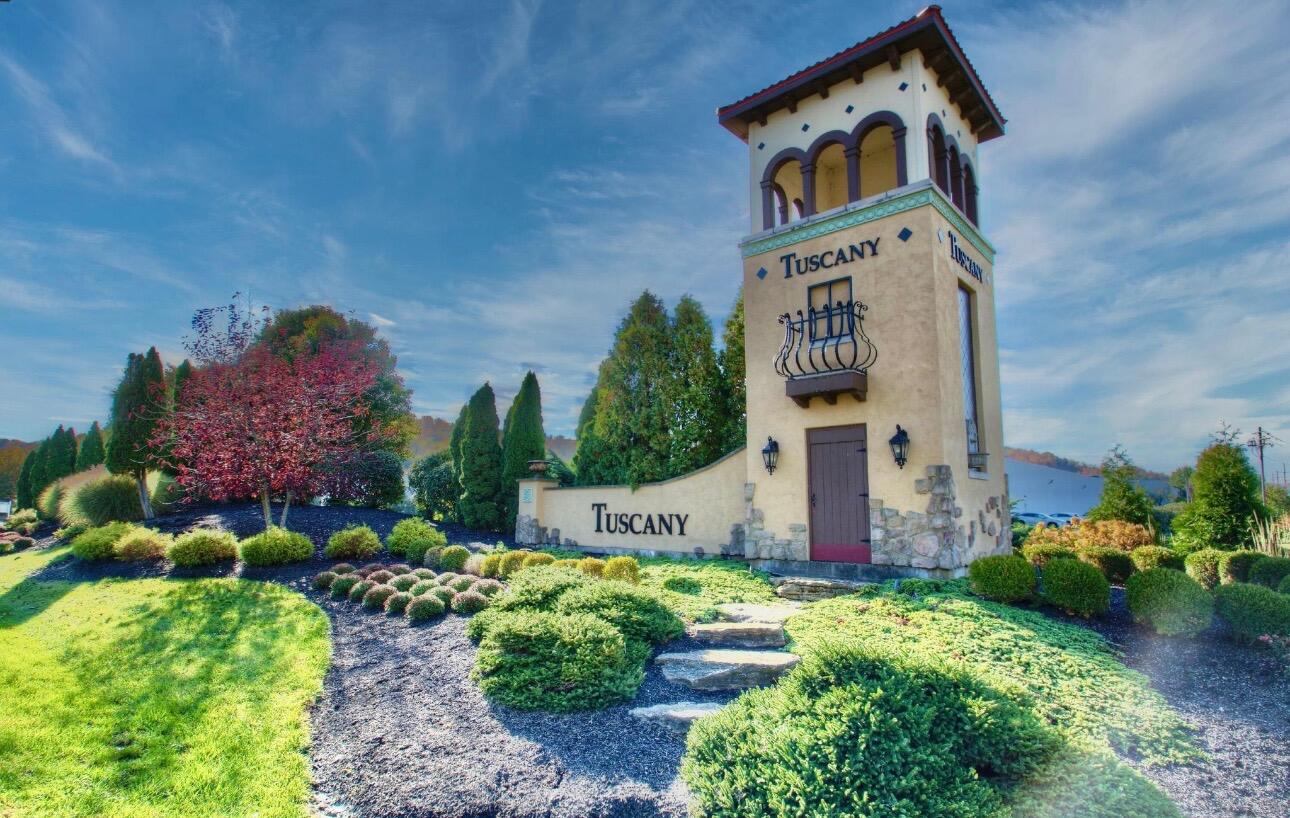 2335 Piazza Ridge Covington, KY 41017 - Photo 2 of 30 Gallery Image 2