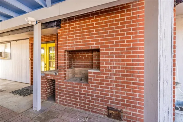 $299,999 | 4773 Shawnee Trail, Landers, CA 92285