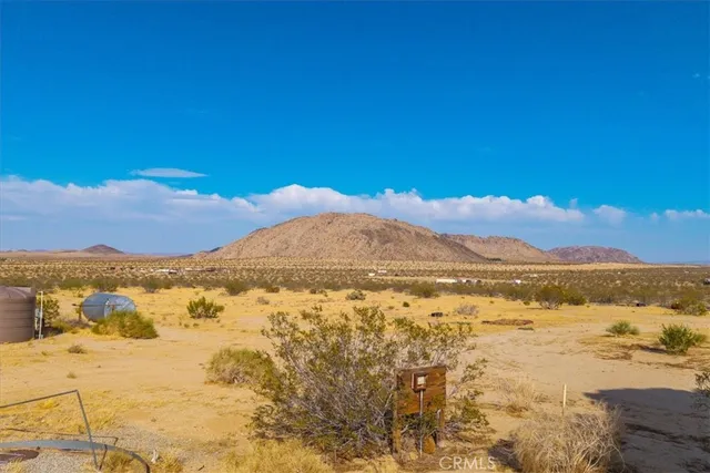 $299,999 | 4773 Shawnee Trail, Landers, CA 92285