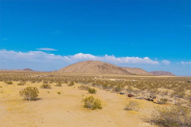 $299,999 | 4773 Shawnee Trail, Landers, CA 92285