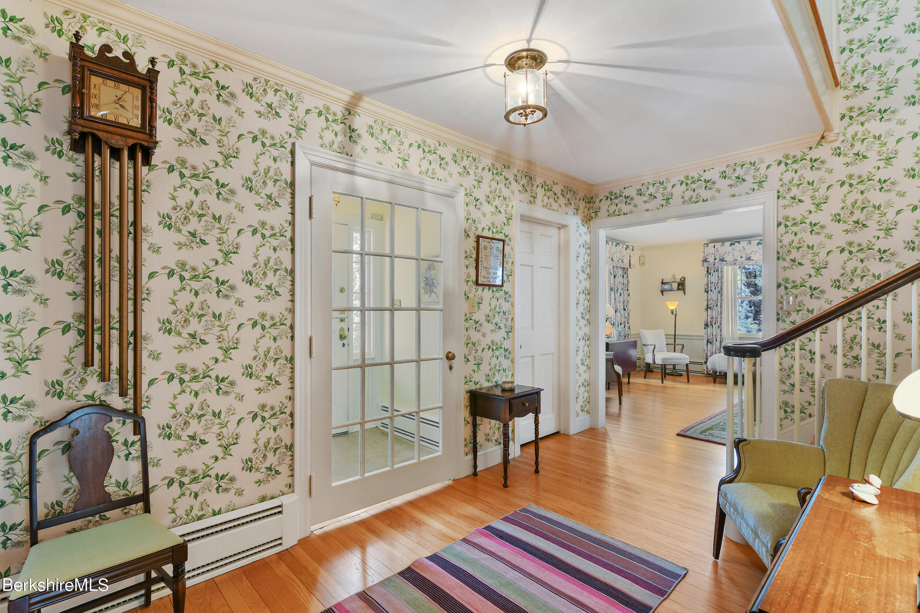 181 Holmes Road Pittsfield, MA 01201 - Photo 4 of 49 15 Foyer