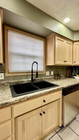 $189,000 | 1111 East Elm Street, West Frankfort, IL 62896