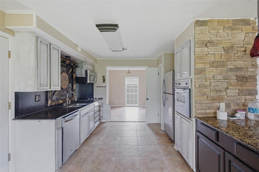 307 3rd Street Dequincy, LA 70633 - Photo 4 of 11