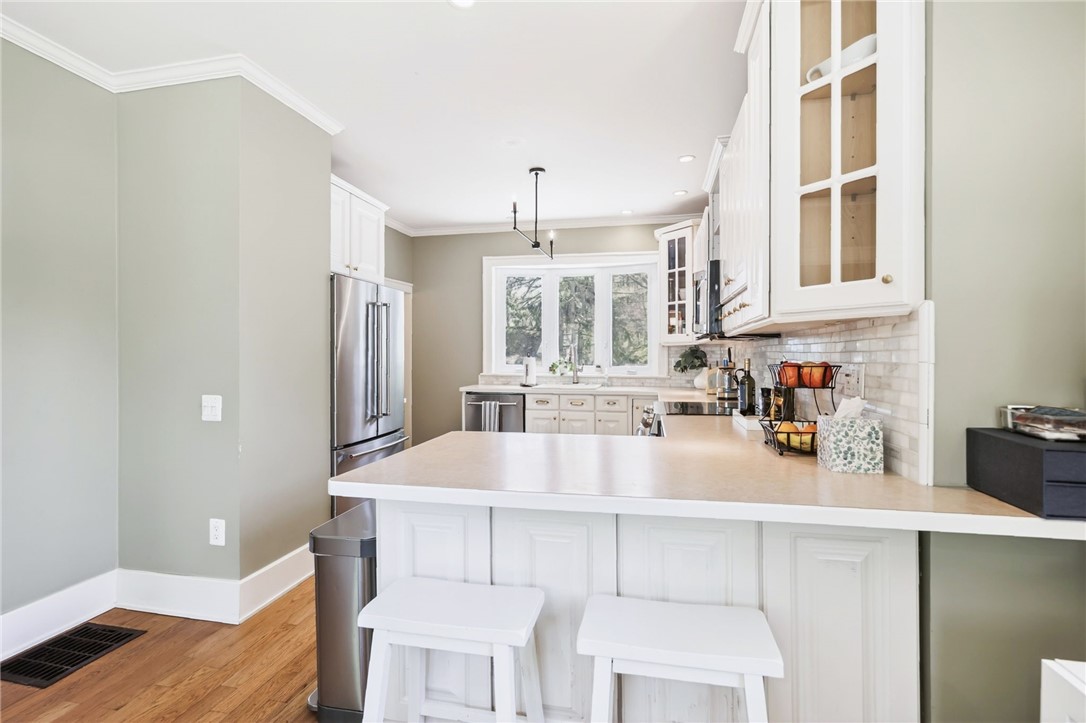 763 Penfield Road Brighton, NY 14625 - Photo 4 of 50