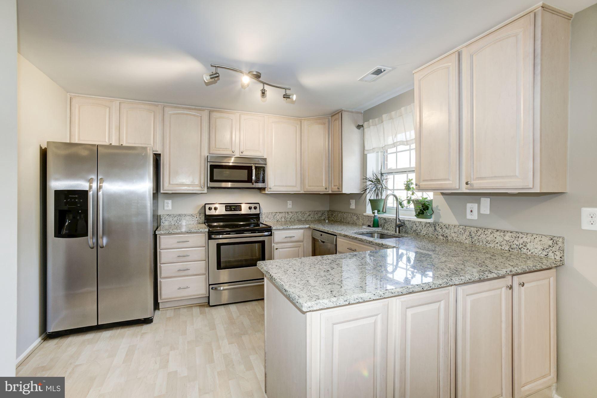 9701 Early Spring Way Columbia, MD 21046 - Photo 14 of 36 Kitchen View 2