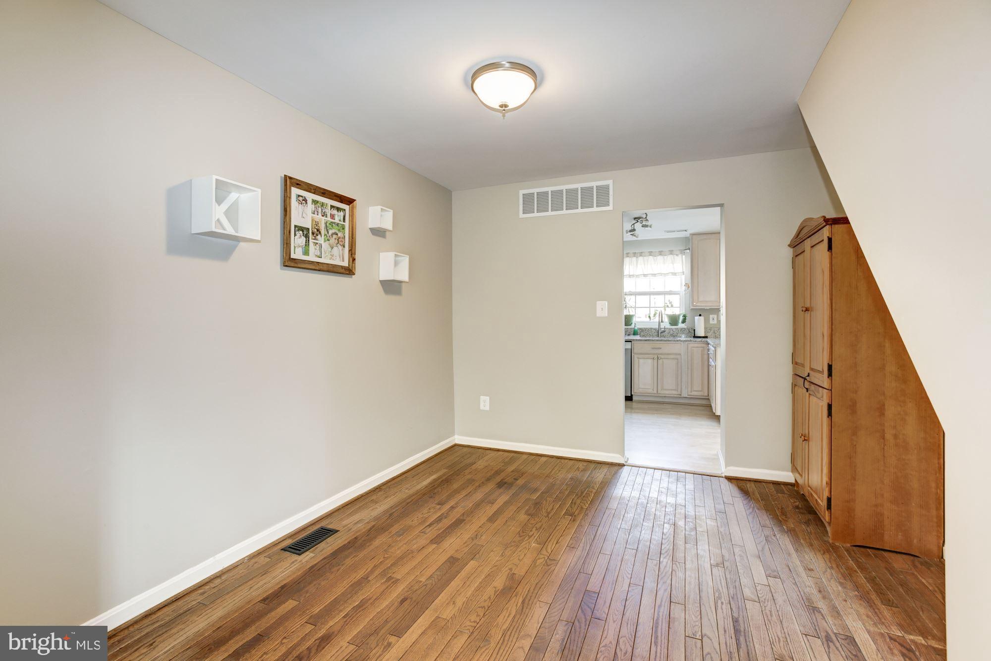9701 Early Spring Way Columbia, MD 21046 - Photo 10 of 36 Dining Room