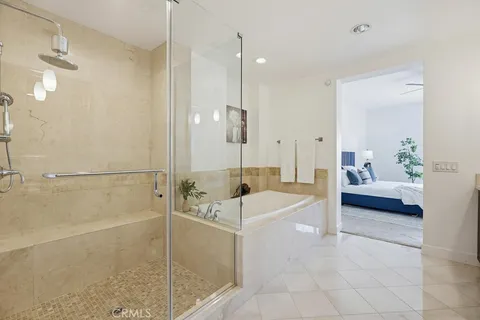 $1,290,000 | 402 Rockefeller, Unit 406, Irvine, CA 92612