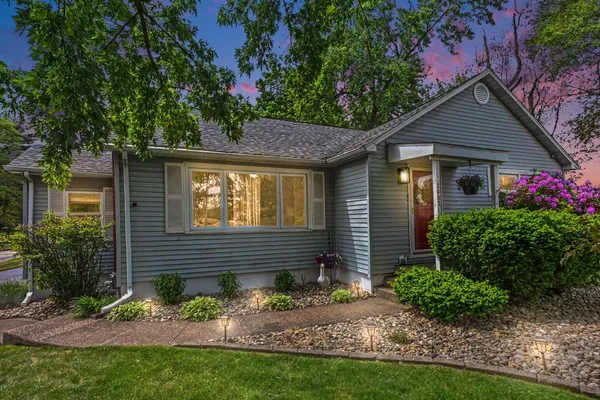 $240,000 | 2402 South 3rd Street, Niles, MI 49120