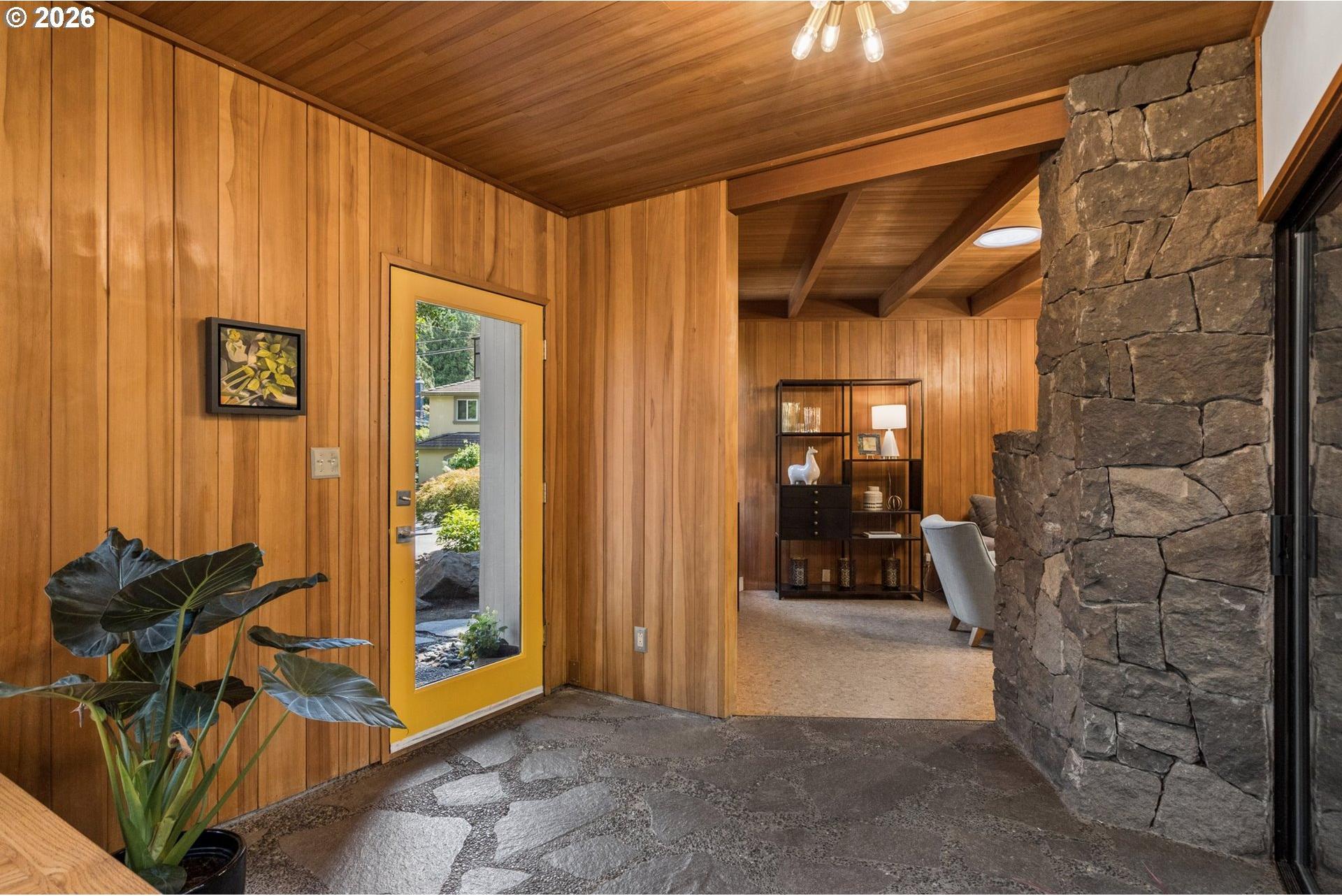 17167 Cedar Road Lake Oswego, OR 97034 - Photo 3 of 42 Gallery Image 3
