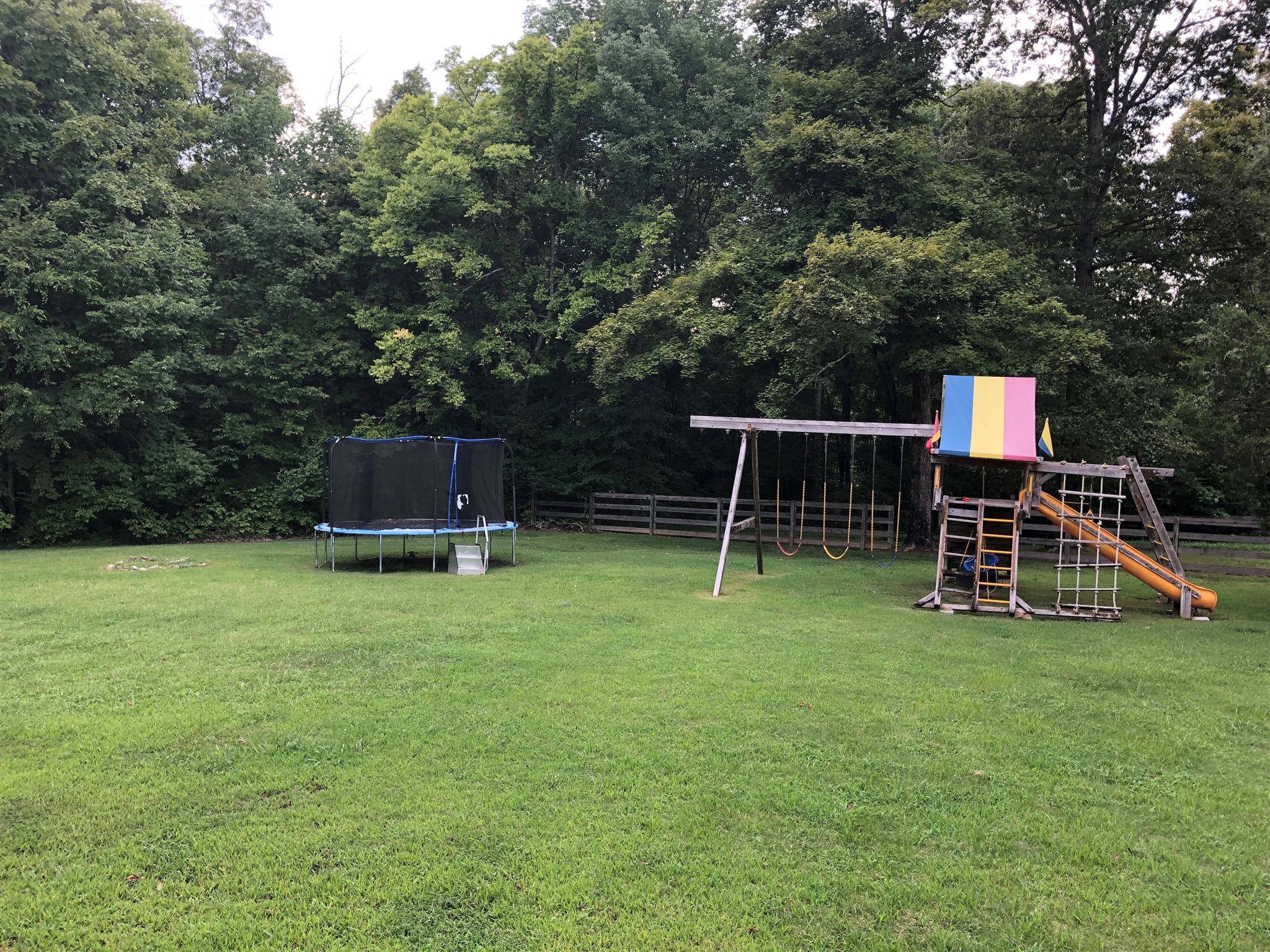 1648 Maple Valley Road Charlotte, TN 37036 - Photo 17 of 17 View of Back yard