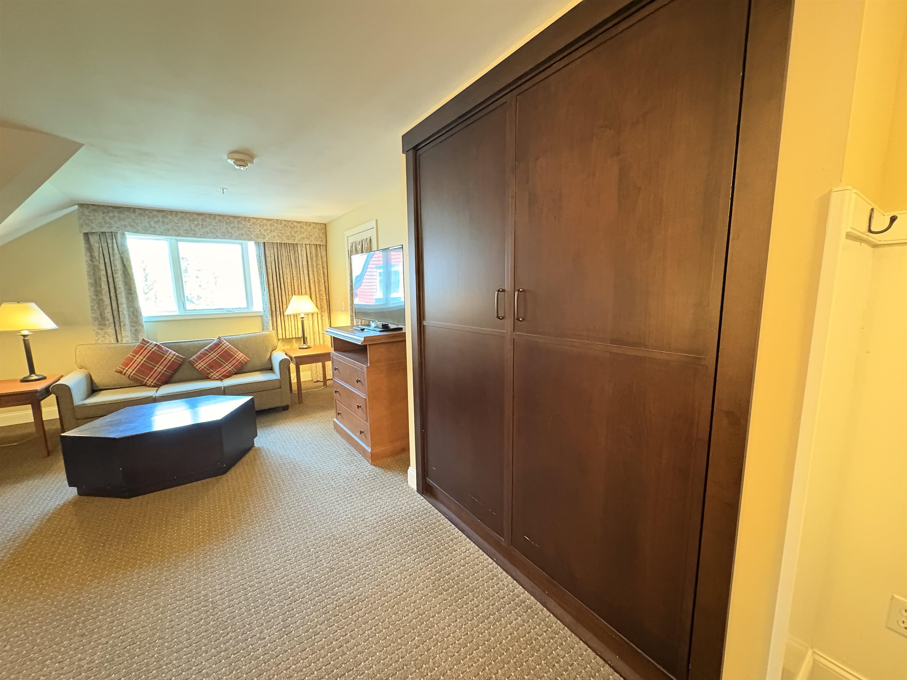 356-qtr 1 89 Grand Summit Way West Dover, VT 05356 - Photo 7 of 31