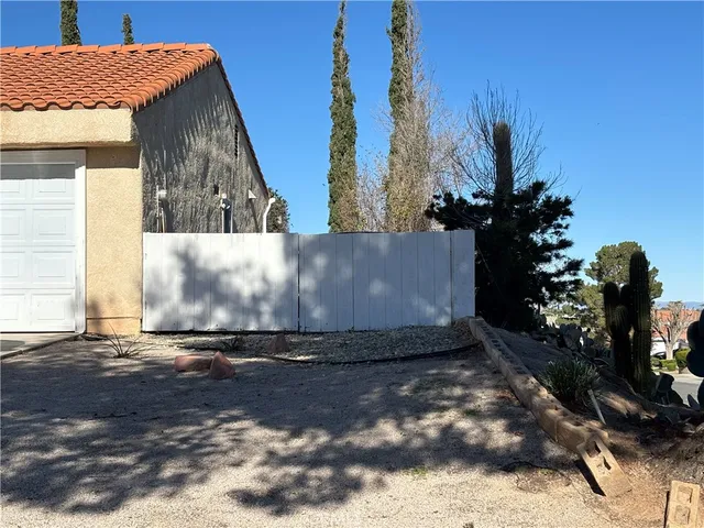 $3,000 | 547 East Ave Q10, Palmdale, CA 93551