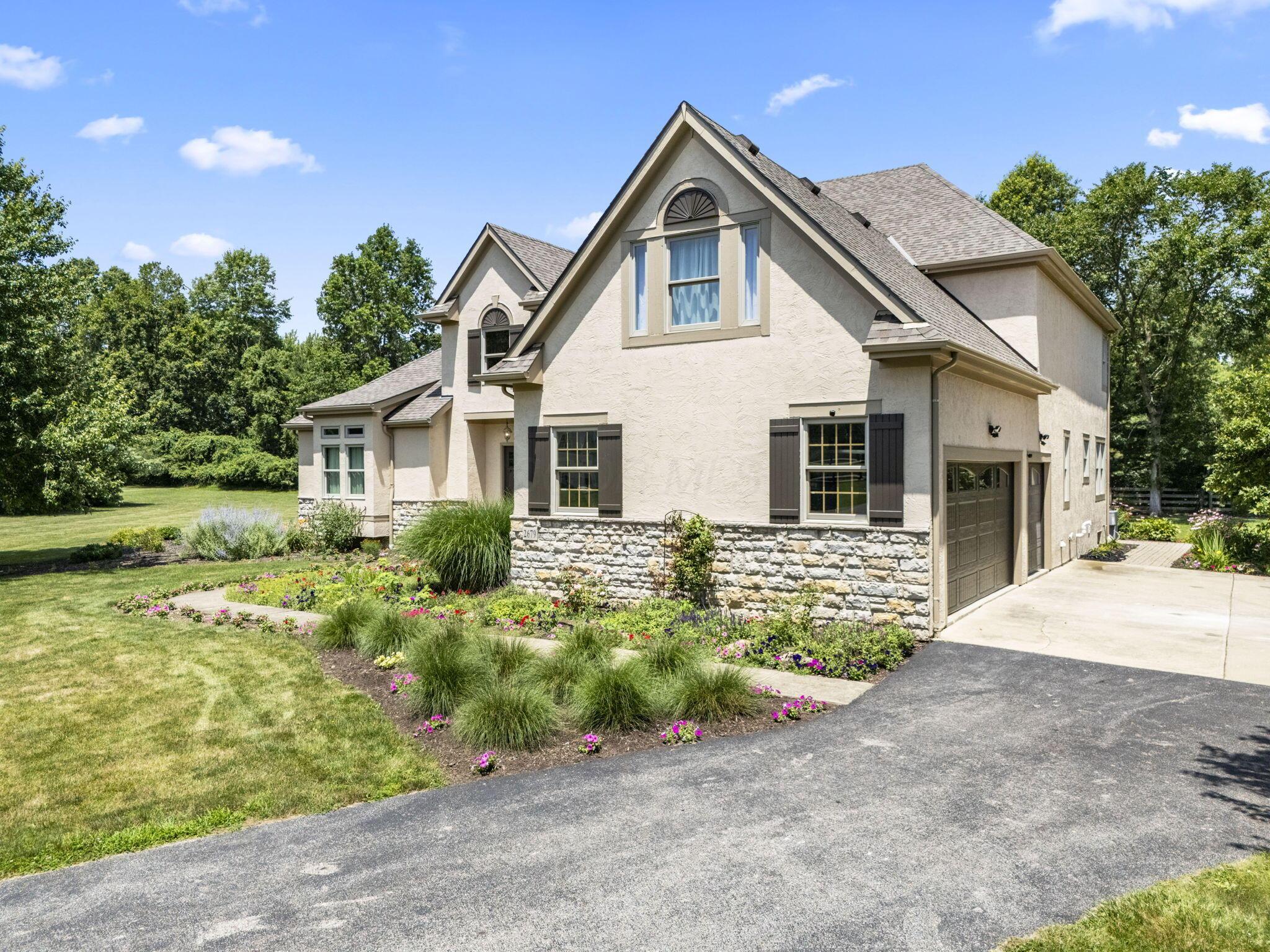 2679 Red Robin Way Delaware, OH 43015 - Photo 3 of 119 3