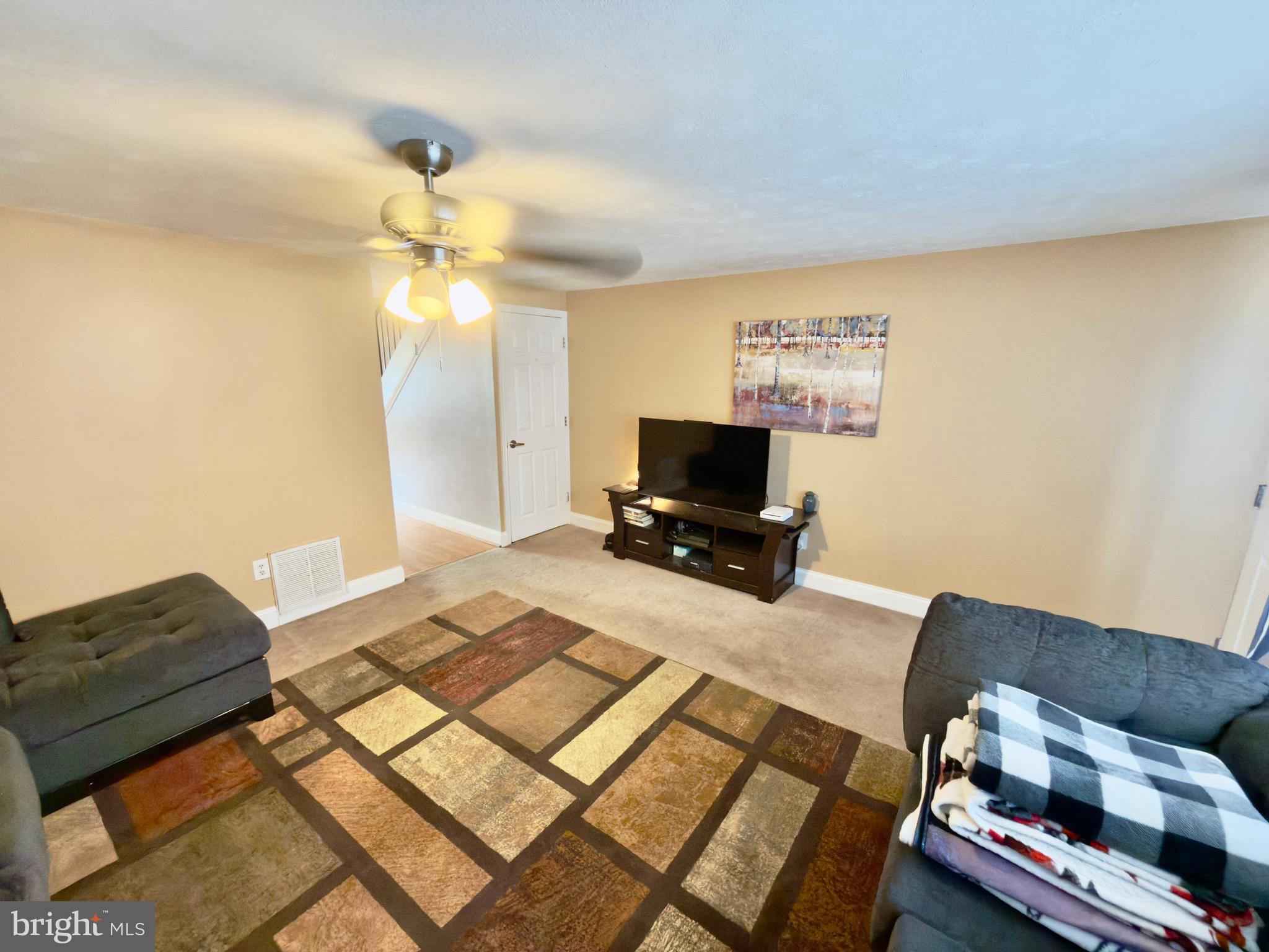 2773 Yarnall Road Halethorpe, MD 21227 - Photo 8 of 29 Spacious Family Room