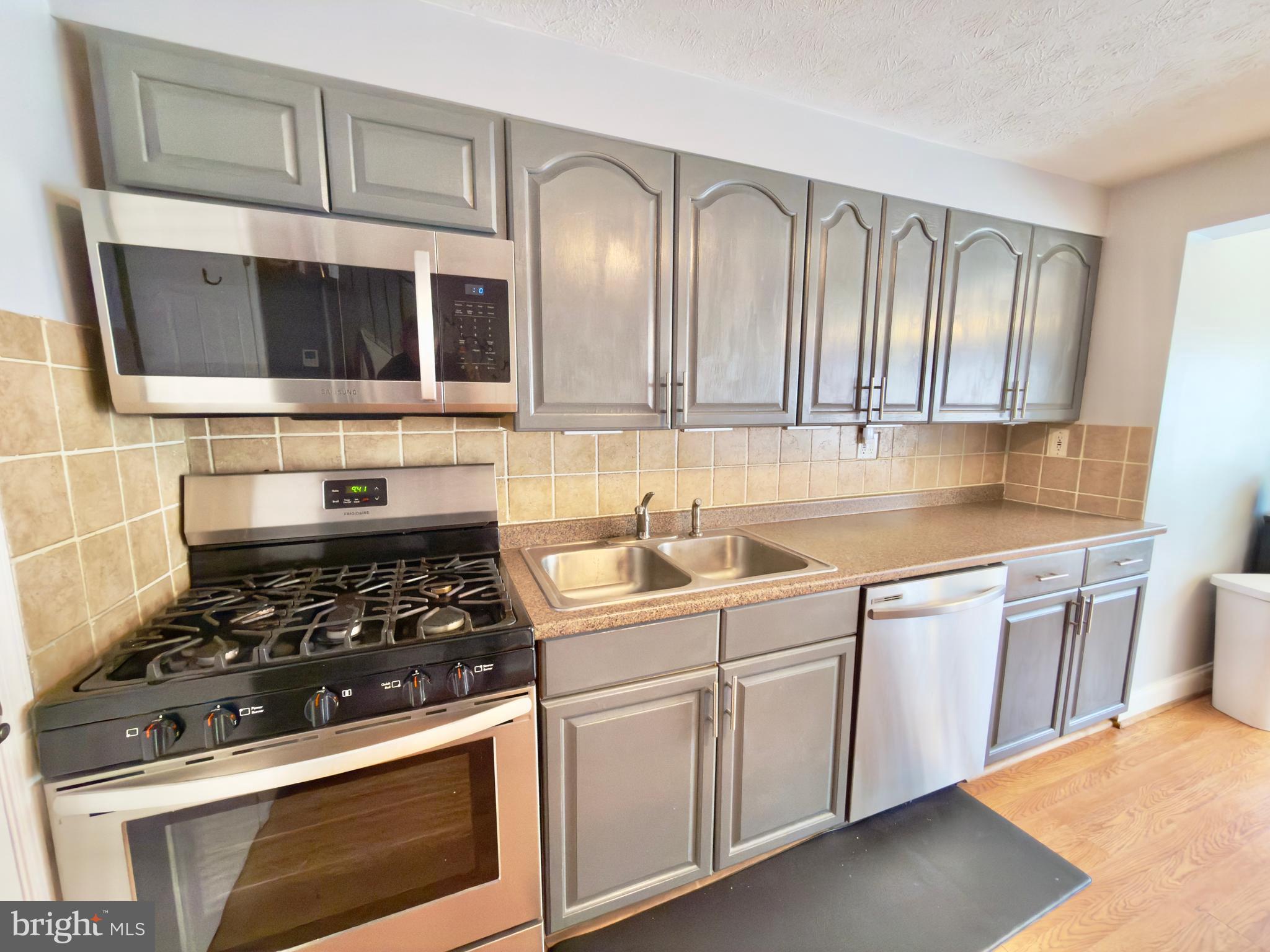 2773 Yarnall Road Halethorpe, MD 21227 - Photo 9 of 29 Kitchen w/ Stainless Steel Appliances