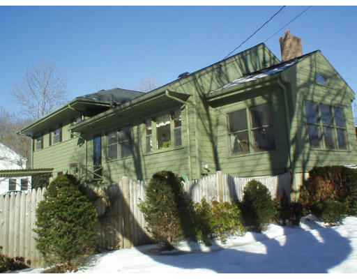 73 Plymouth Road Wakefield, MA 01880 - Photo 4 of 4 Gallery Image 4