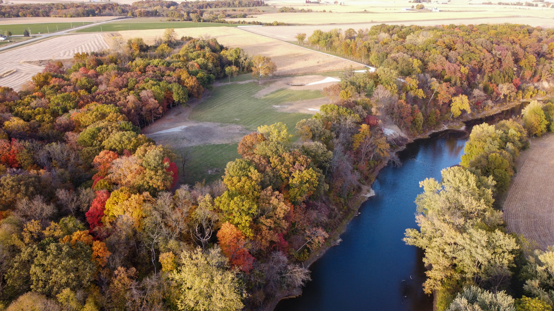 0 North 1959th Road Grand Ridge, IL 61325 - Photo 5 of 10 a view of a lake with a mountain and a yard covered with swimming pool