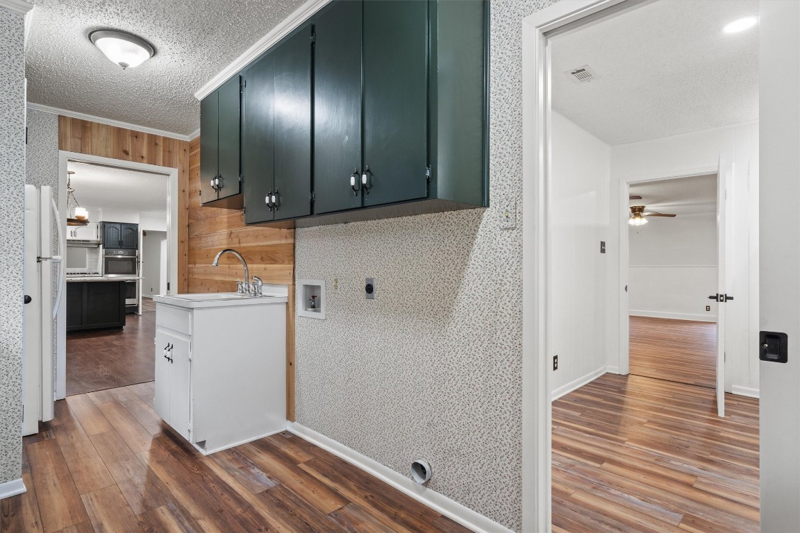 4101 Briar Cliff Road Temple, TX 76502 - Photo 25 of 40 a view of a hallway with wooden floor and staircase