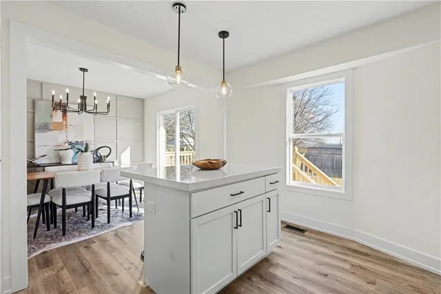 $400,000 | 5005 Grandview Street, Shawnee, KS 66203