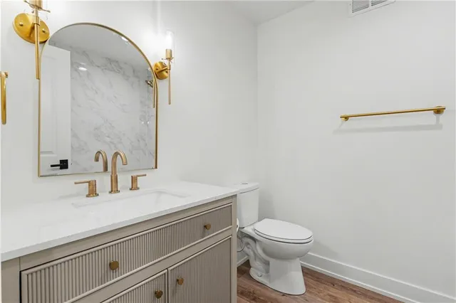 $400,000 | 5005 Grandview Street, Shawnee, KS 66203