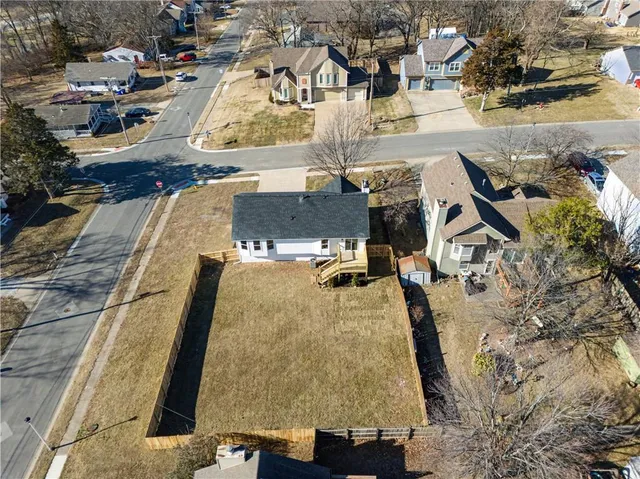 $400,000 | 5005 Grandview Street, Shawnee, KS 66203