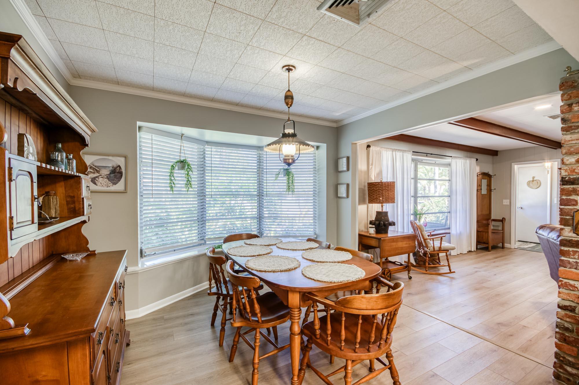 5528 Hibiscus Road Jupiter, FL 33458 - Photo 11 of 48 IMG-7