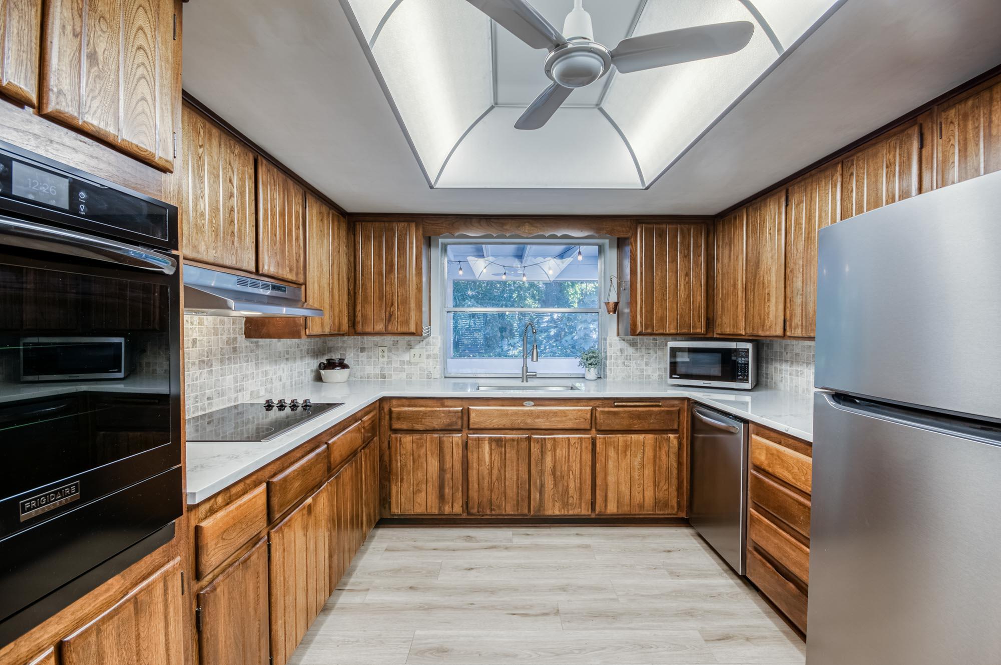 5528 Hibiscus Road Jupiter, FL 33458 - Photo 13 of 48 IMG-9
