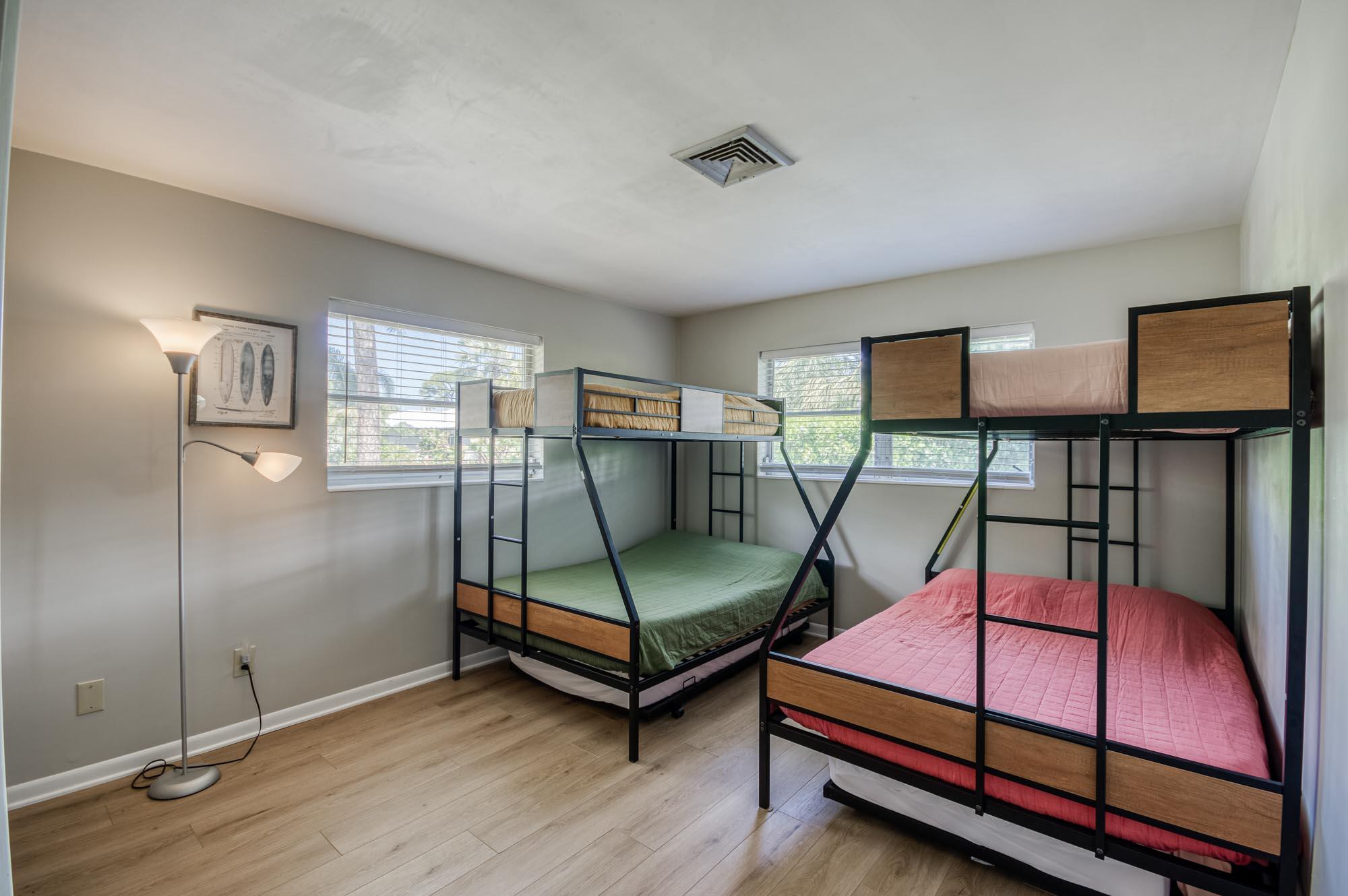 5528 Hibiscus Road Jupiter, FL 33458 - Photo 25 of 48 IMG-18