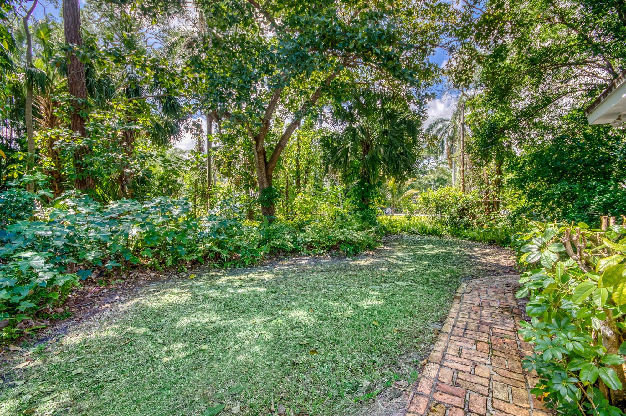 5528 Hibiscus Road Jupiter, FL 33458 - Photo 39 of 48 IMG-8