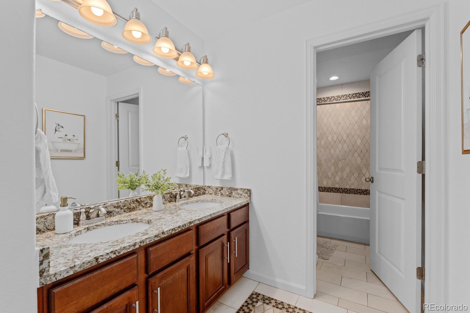 10570 Sundial Rim Road Highlands Ranch, CO 80126 - Photo 24 of 40