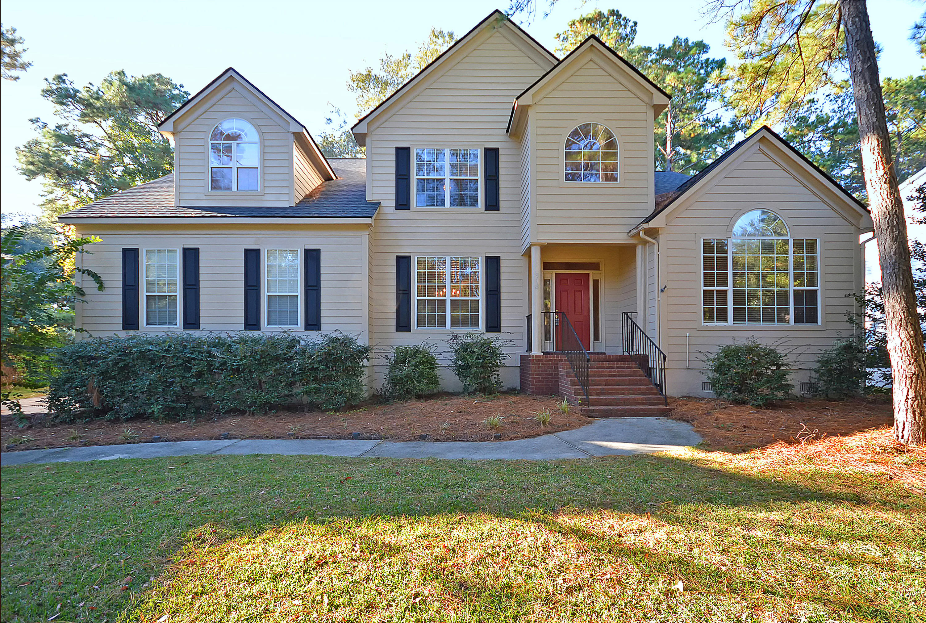 318 Clubview Road Summerville, SC 29485 - Photo 1 of 41 318 Clubview in Legend Oaks