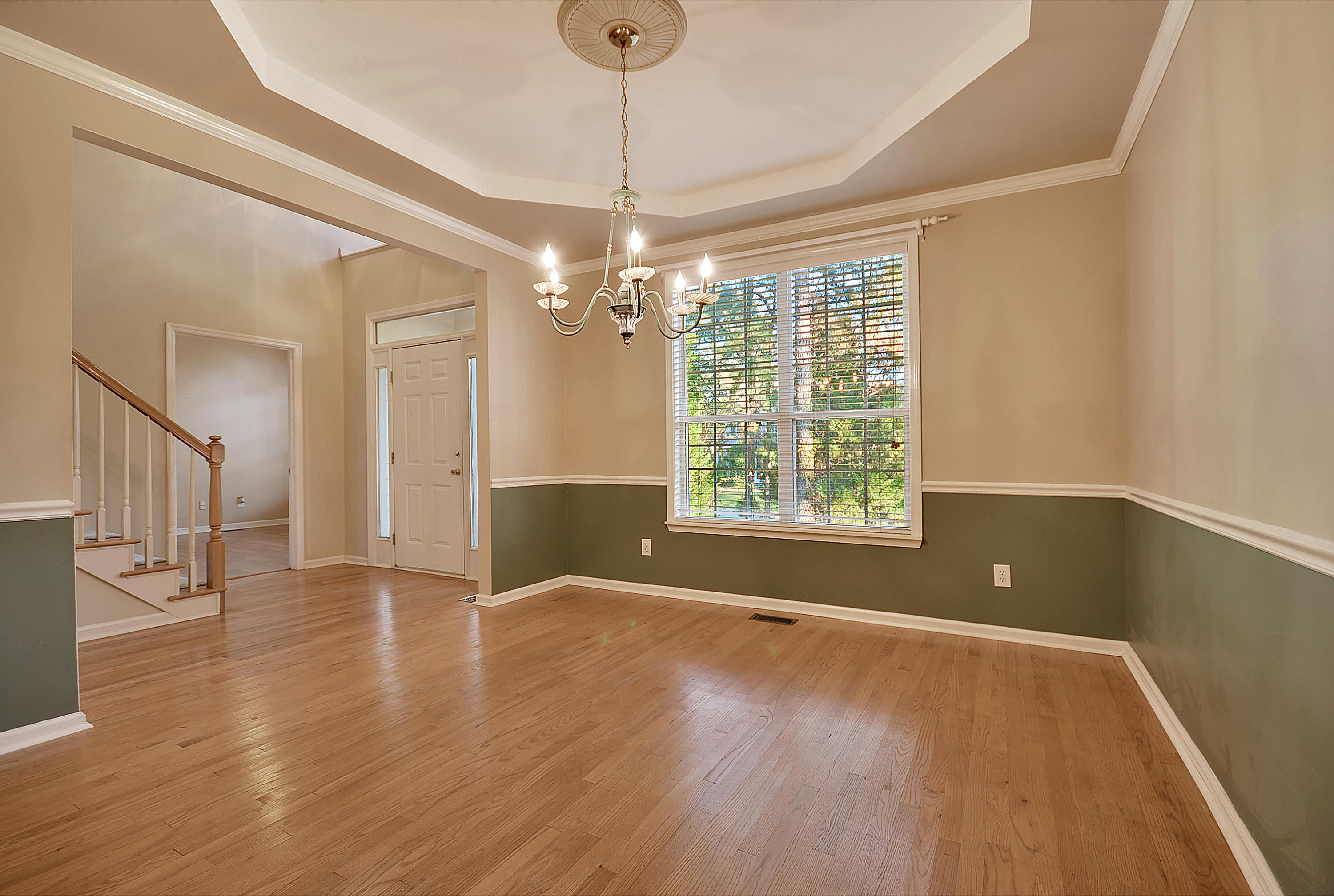 318 Clubview Road Summerville, SC 29485 - Photo 13 of 41 Dining room