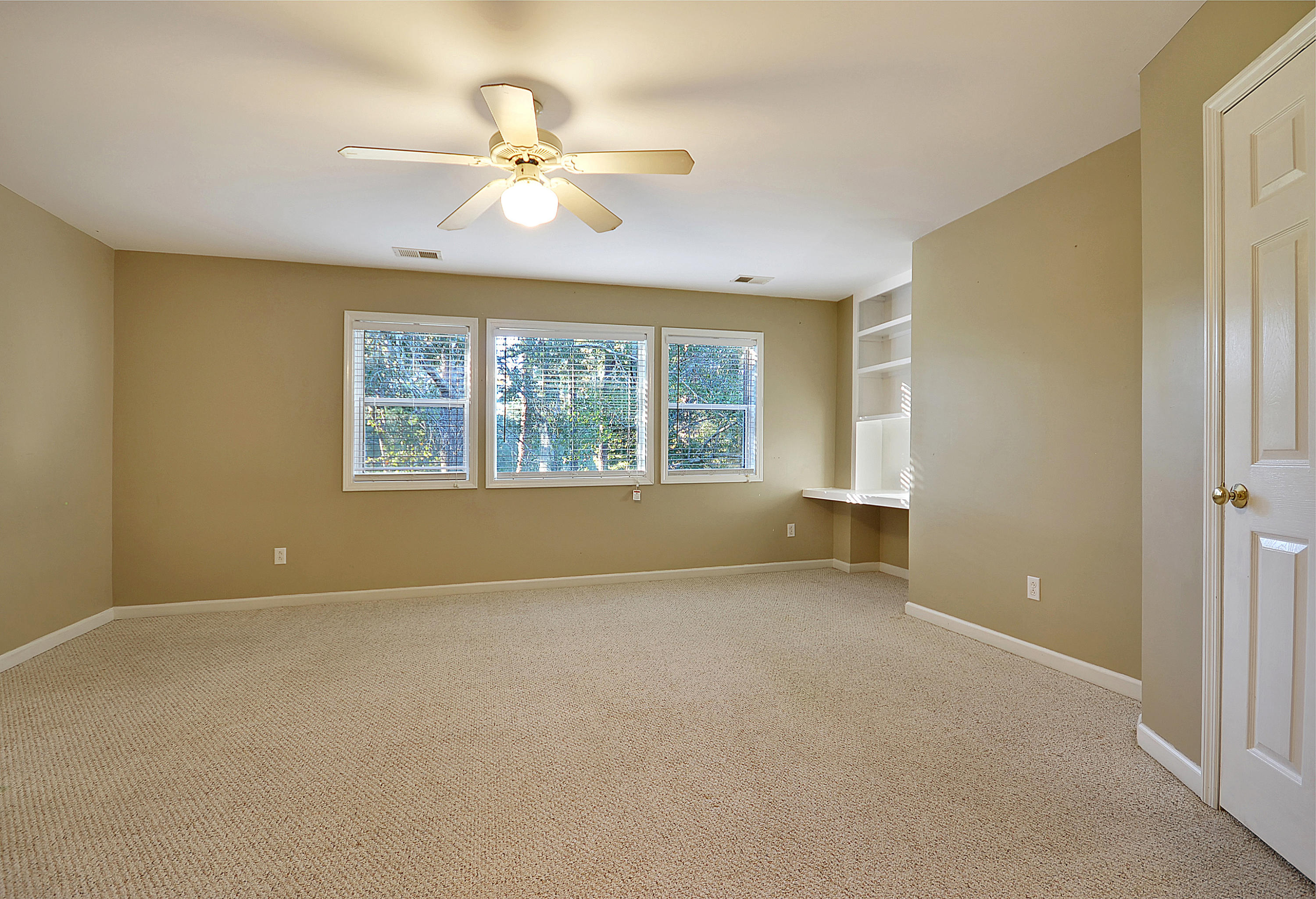 318 Clubview Road Summerville, SC 29485 - Photo 23 of 41 Bedroom 3