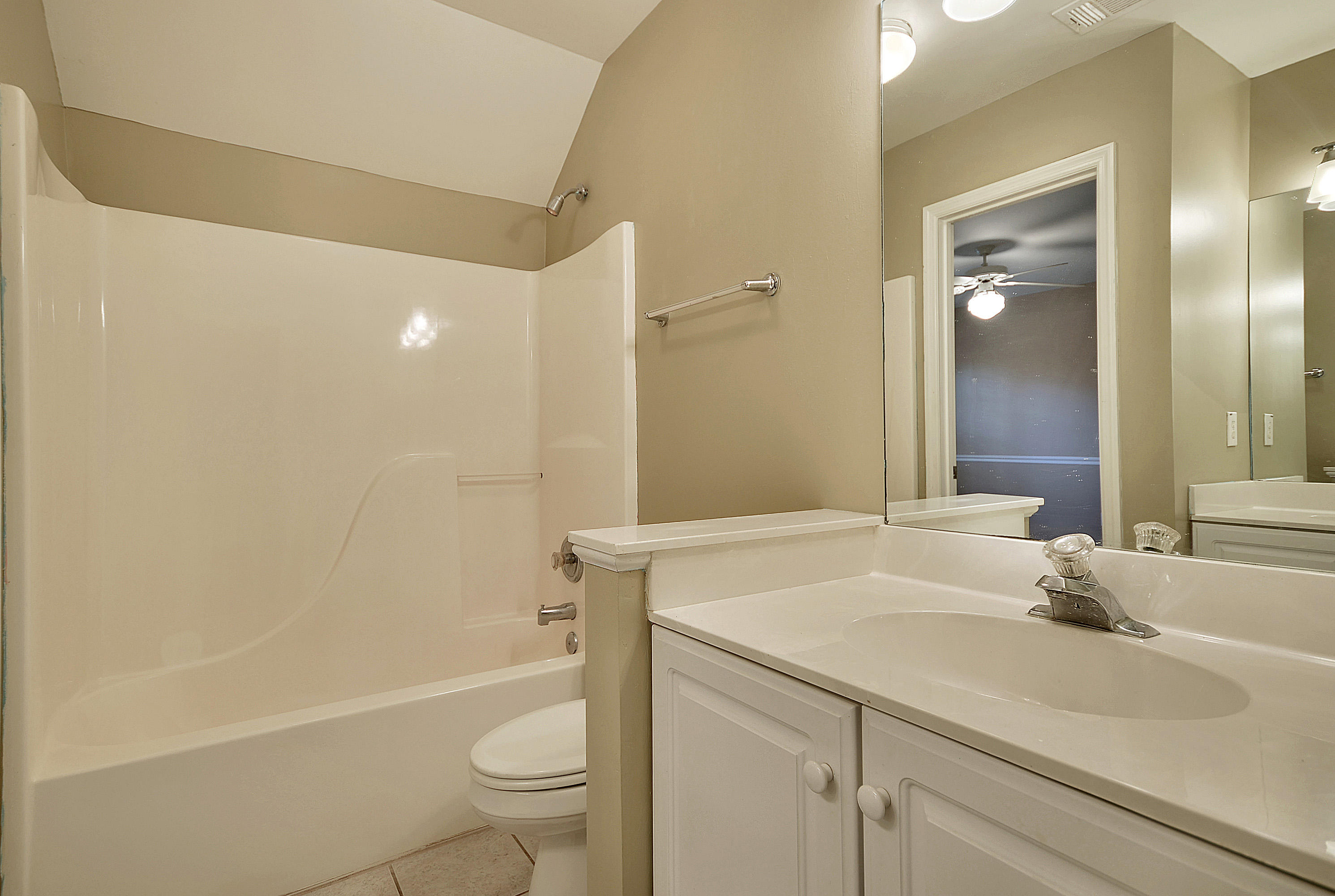 318 Clubview Road Summerville, SC 29485 - Photo 28 of 41 Shared bath