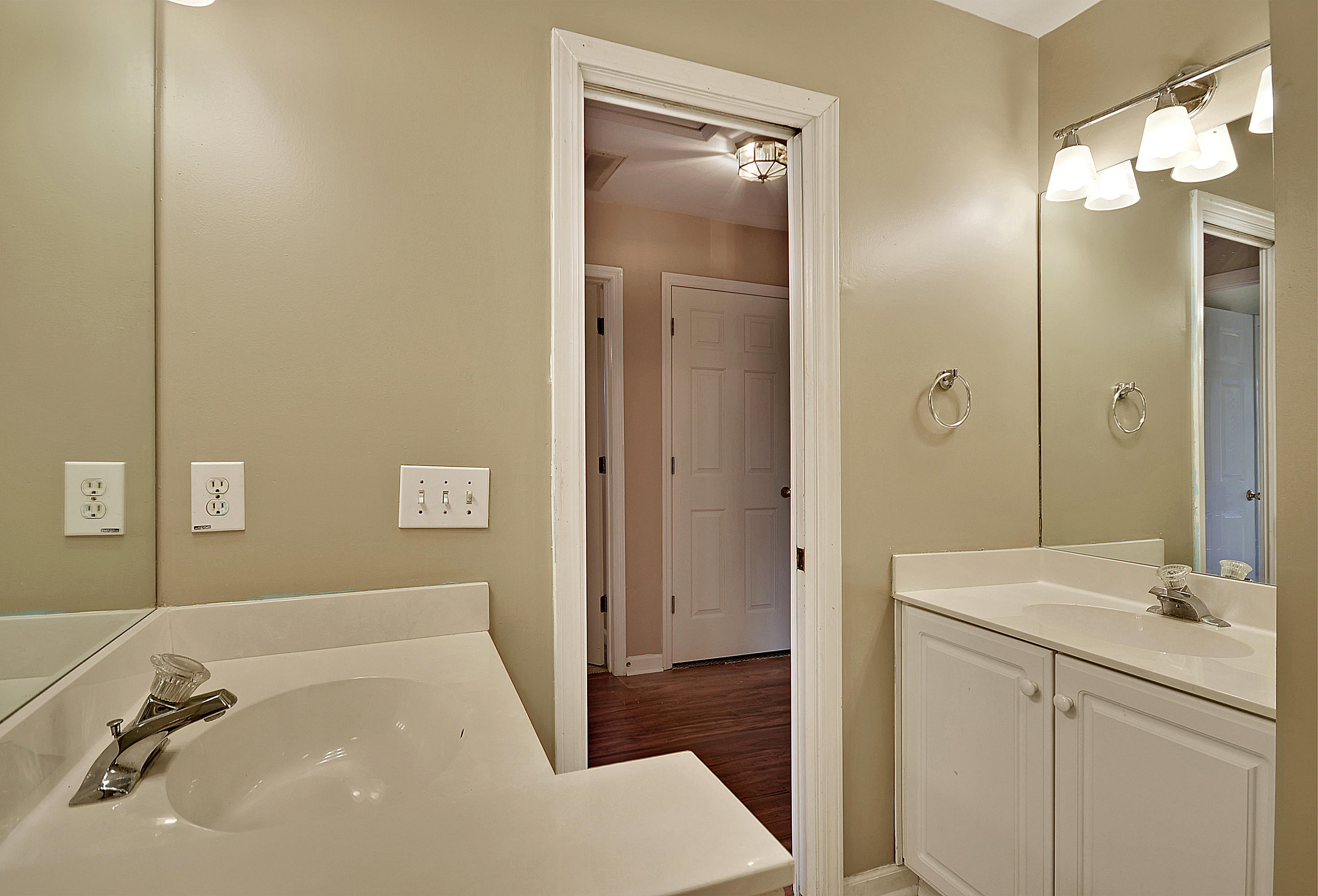 318 Clubview Road Summerville, SC 29485 - Photo 29 of 41 Shared bath